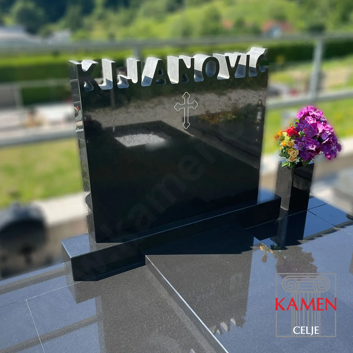 Kamen Celje - Družinski spomenik 40